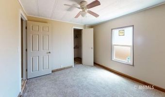 530 N Jonathan Edwards, Big Water, UT 84741