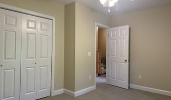 1434 Ohio St, Bangor, ME 04401