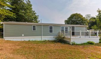15 1st St, Bourne, MA 02532
