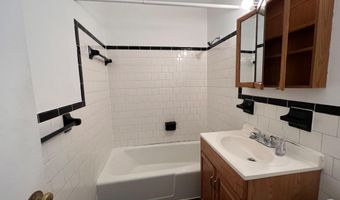 8716 MCNAIR Dr, Alexandria, VA 22309