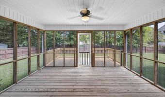 82 Drury Ln, Albertville, AL 35950