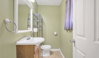 157 Flat Rock Ln, Aberdeen, NC 28315