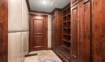 74 Pfister Dr 102, Aspen, CO 81611