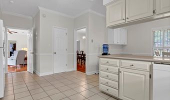 2008 Cameron Dr, Albany, GA 31721