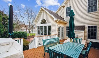 22902 N BROWN Sq, Ashburn, VA 20148