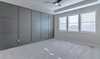 926 168th Ter, Basehor, KS 66007