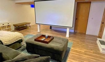 30 Althea Dr, Cranston, RI 02920