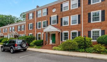 3062 S BUCHANAN St #C2, Arlington, VA 22206