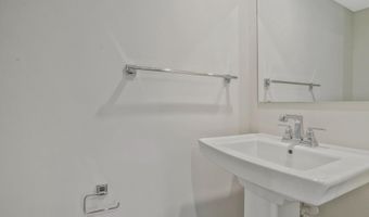 7811 SUTTER Ln, Annandale, VA 22003