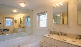 109 Sahagian Rd, Belgrade, ME 04917