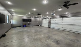 814 S Park St, Aberdeen, SD 57401