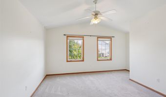 2100 Meadow Chase Ln 607, Des Moines, IA 50320