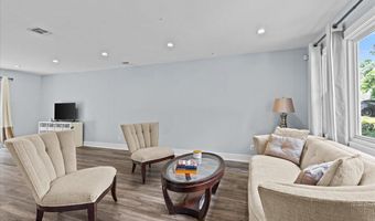 176 Church St, Aberdeen, NJ 07747