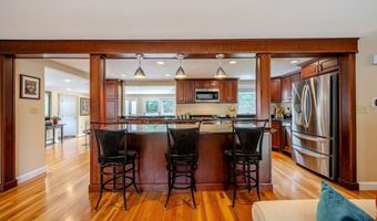 13 Lantern Ln, Billerica, MA 01821