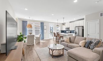20801 LAMLASH Ter, Ashburn, VA 20147