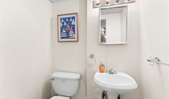 9 Eagle Run C, Warwick, RI 02818