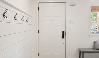 2713 ALBEMARLE Dr, Alexandria, VA 22303