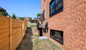 1004 GALLOWAY St NE, Washington, DC 20011