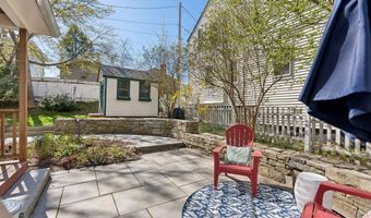 11 Linden St, Bath, ME 04530