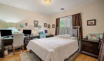 411 Lillian St, Absecon, NJ 08201