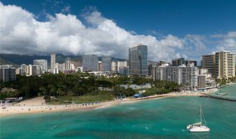 383 Kalaimoku St 3010, Honolulu, HI 96815