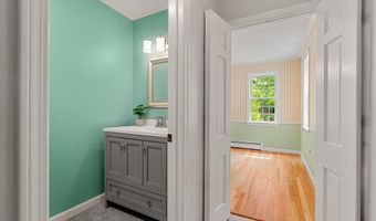 6 Winterberry Dr, Amherst, NH 03031
