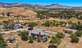 10821 Los Jordans, Agua Dulce, CA 91390