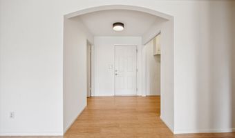 1400 SE LAVA Dr 6, Milwaukie, OR 97222