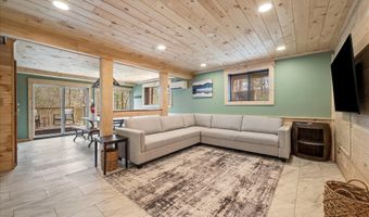 116 PALMER Rd, Basye, VA 22810