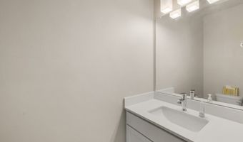 4007 NE 3rd St, Ankeny, IA 50021