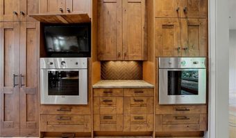 1103 Apple Pie Ridge Rd, Alto, GA 30510