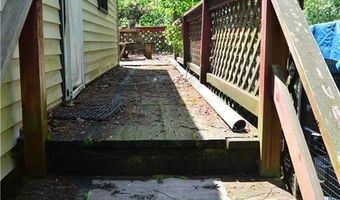11 Buckeye Brook Rd, Charlestown, RI 02813