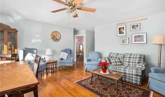 7 Restmere Ter, Middletown, RI 02842