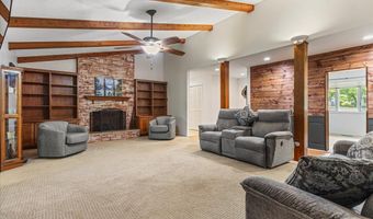 2522 Cindy St, Athens, TN 37303