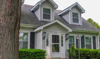 5306 Arapahoe Ln, Madison, WI 53704
