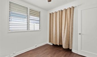 755 Kaipii St, Kailua, HI 96734