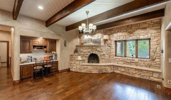 9716 SW Hwy 54, Augusta, KS 67010