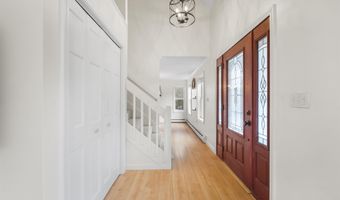 18 Shannon Way, Brentwood, NH 03833