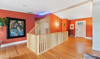 351 Windsor Rd, Asheville, NC 28804