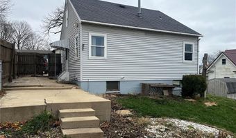 202 N Williams St, Anamosa, IA 52205