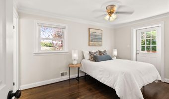 4211 DOWNING St, Annandale, VA 22003