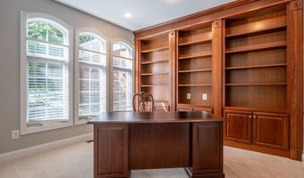 20262 KIAWAH ISLAND Dr, Ashburn, VA 20147