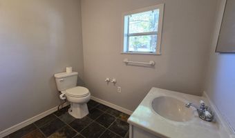 32 E Main St, Ash Flat, AR 72513