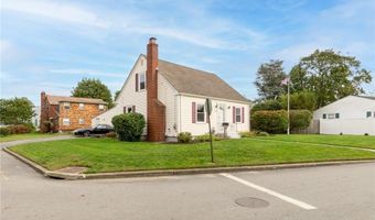25 Woodbine St, East Providence, RI 02915