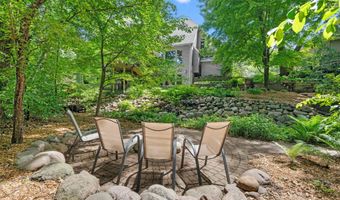 4309 Colleen Ct, Arden Hills, MN 55112