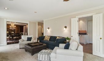 1653 N Belmont Ct, Arlington Heights, IL 60004