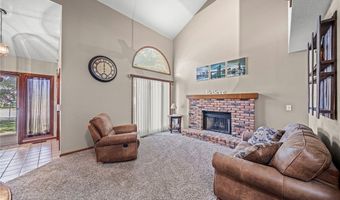 4116 Polo Park Dr, Willoughby, OH 44094