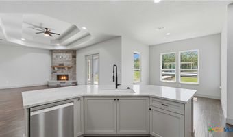 731 County Road 356, Adkins, TX 78101