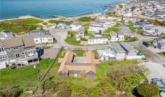 1 Offshore Rd 32, Narragansett, RI 02882