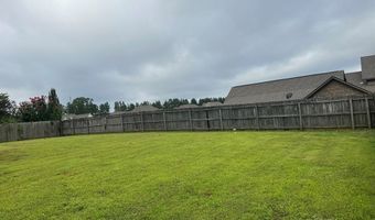 505 Lakewood Dr, Batesville, MS 38606